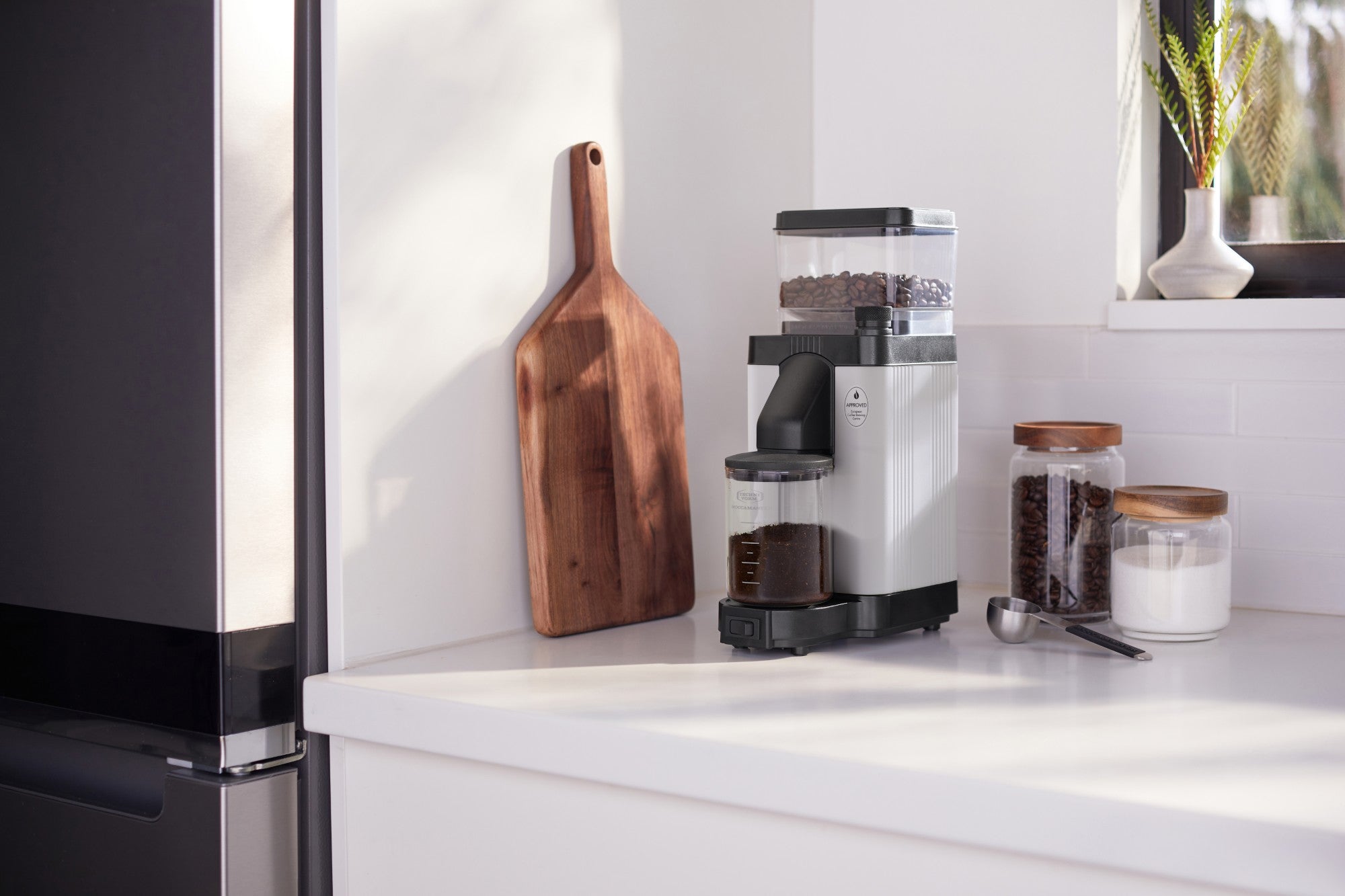 Moccamaster Technivorm Burr Coffee Grinder KM5 - Matte White