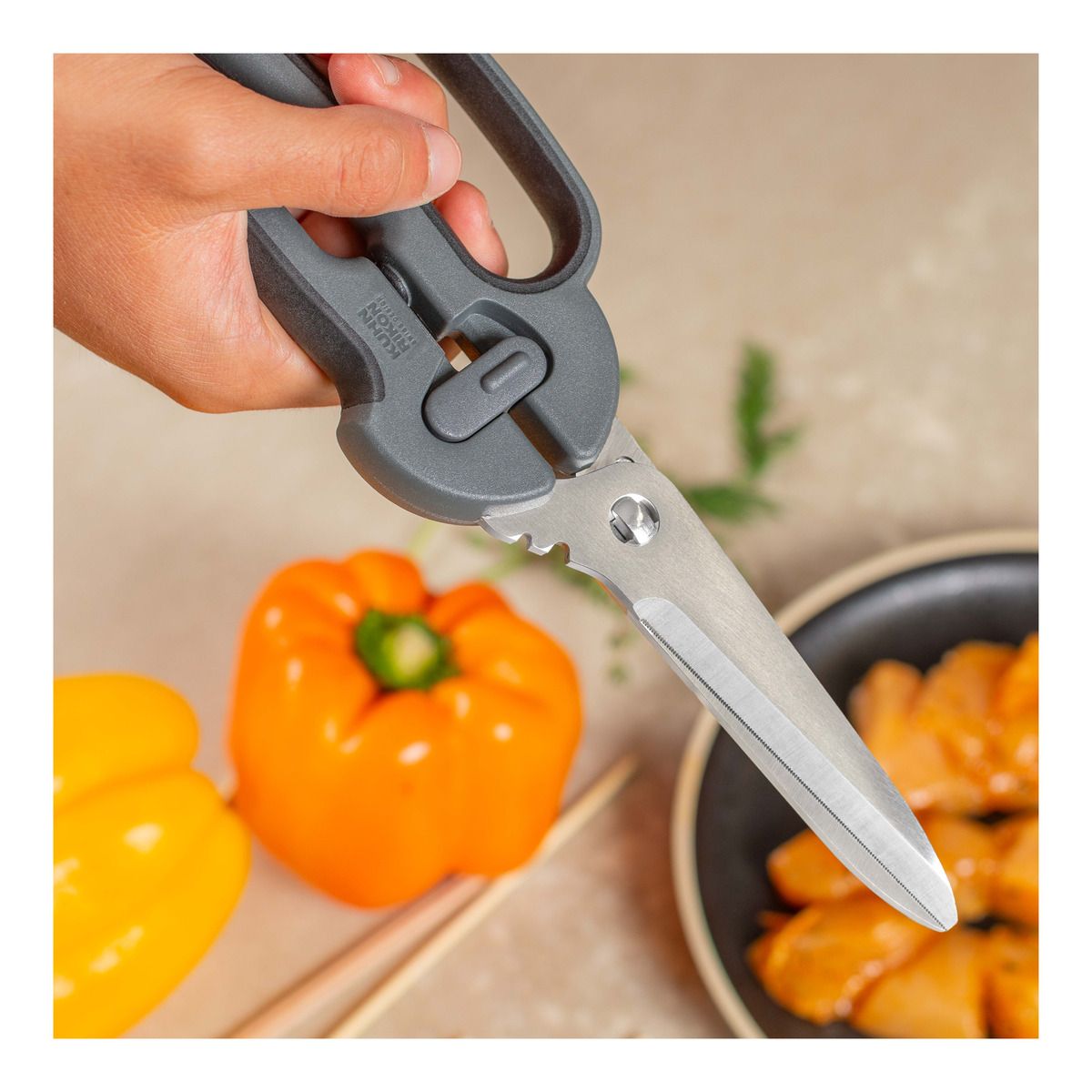 Pro Kitchen Shears Plus